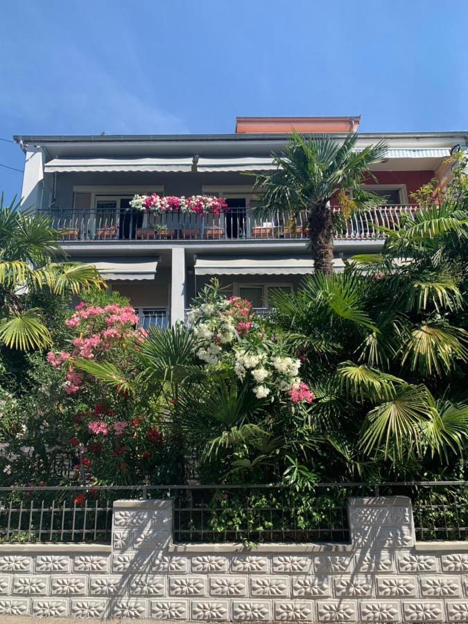 Apartments Paco & Bony ลอฟราน ภายนอก รูปภาพ