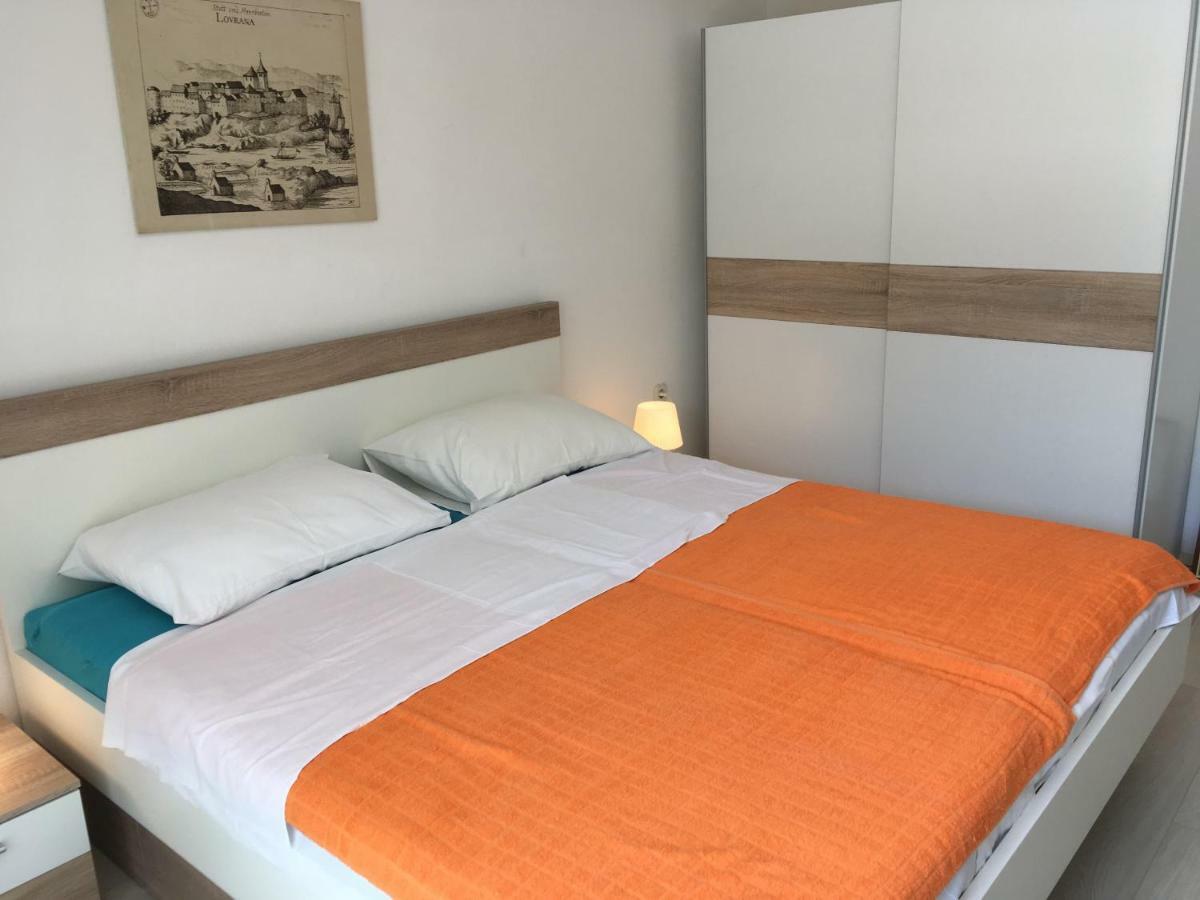 Apartments Paco & Bony ลอฟราน ภายนอก รูปภาพ