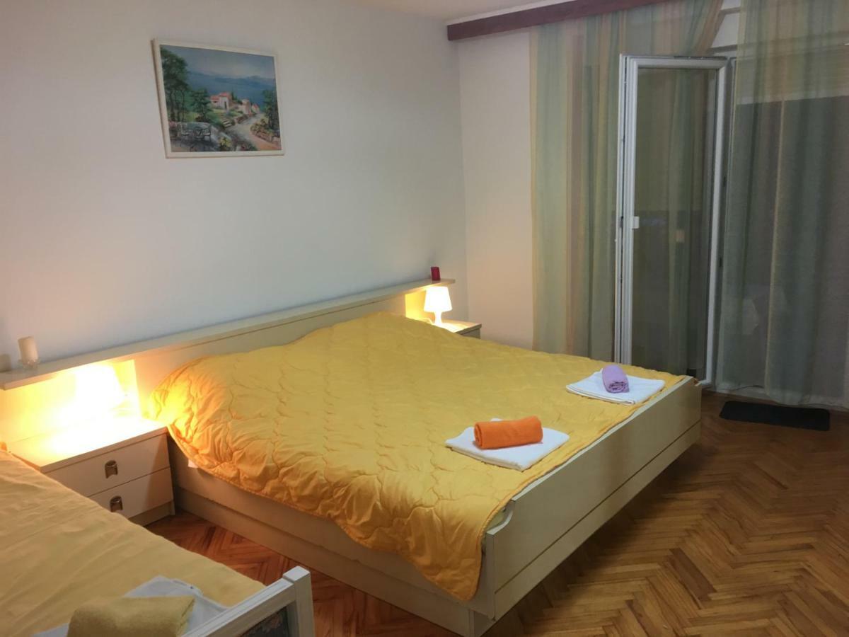 Apartments Paco & Bony ลอฟราน ภายนอก รูปภาพ