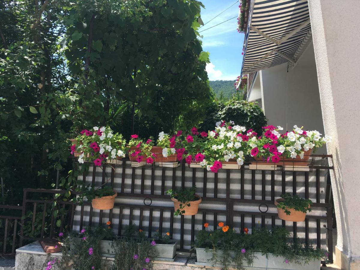 Apartments Paco & Bony ลอฟราน ภายนอก รูปภาพ